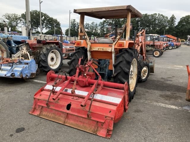 Tractor — Auction (lot 8458-2205)
