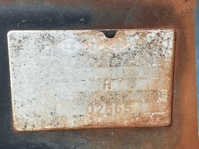 Tractor — Auction (lot 8458-2206)