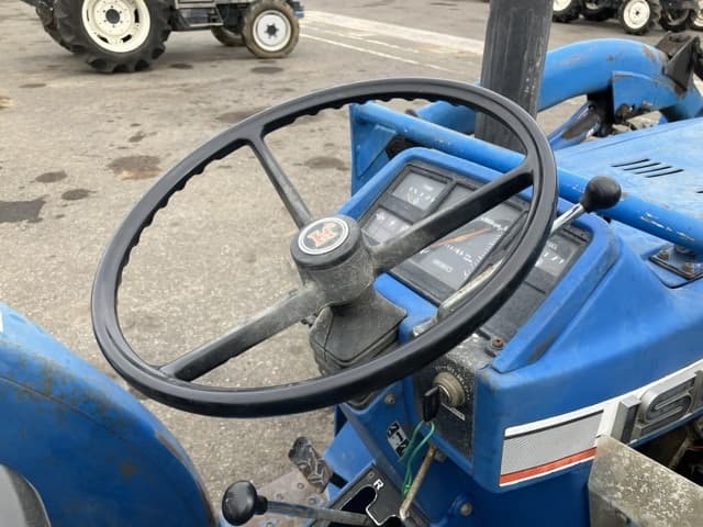 Tractor — Auction (lot 8458-2206)