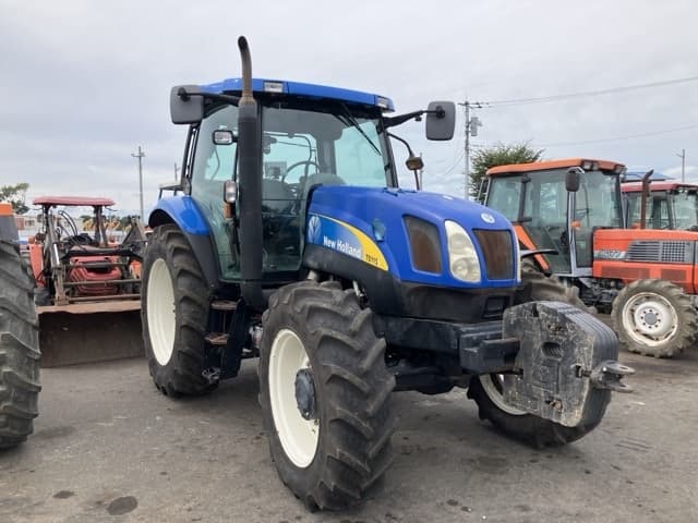 Tractor — Auction (lot 8458-2208)