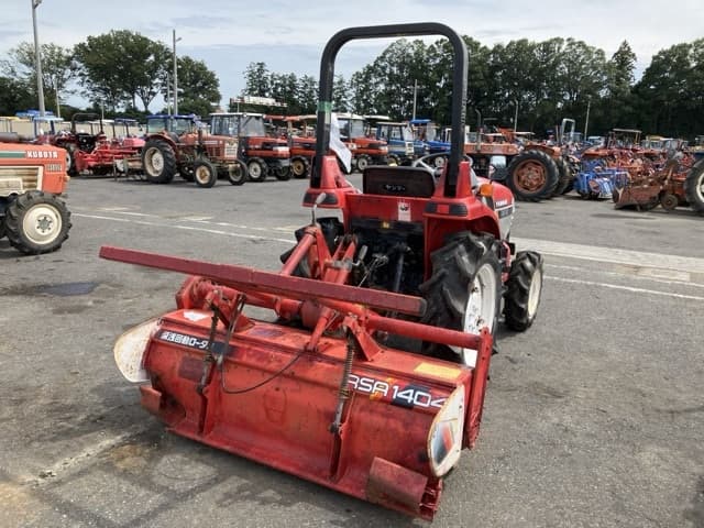 Tractor — Auction (lot 8458-2210)