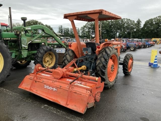 Tractor — Auction (lot 8458-2211)