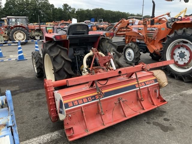 Tractor — Auction (lot 8458-2215)