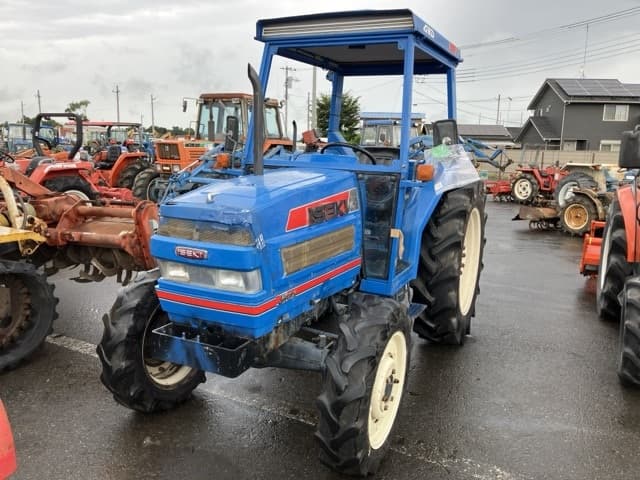 Tractor — Auction (lot 8458-2217)