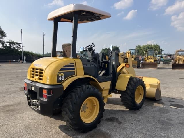 MINI WHEEL LOADER — Auction (lot 8458-222)