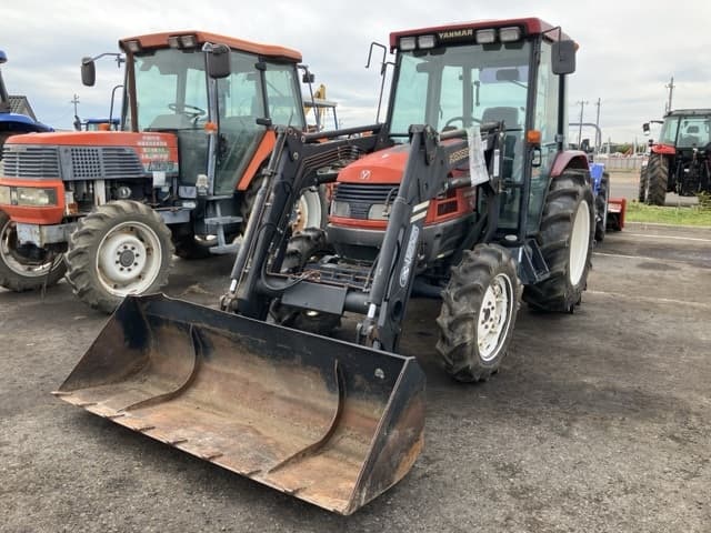 Tractor — Auction (lot 8458-2222)