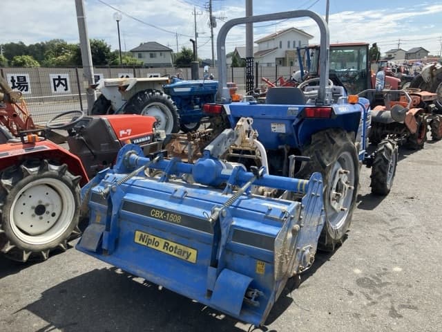 Tractor — Auction (lot 8458-2227)