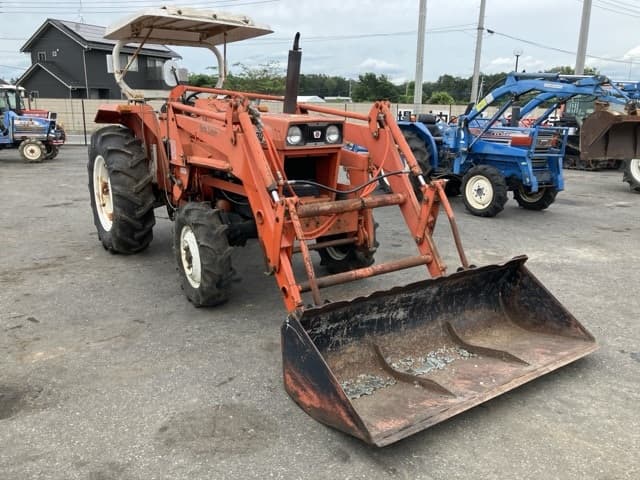 Tractor — Auction (lot 8458-2228)