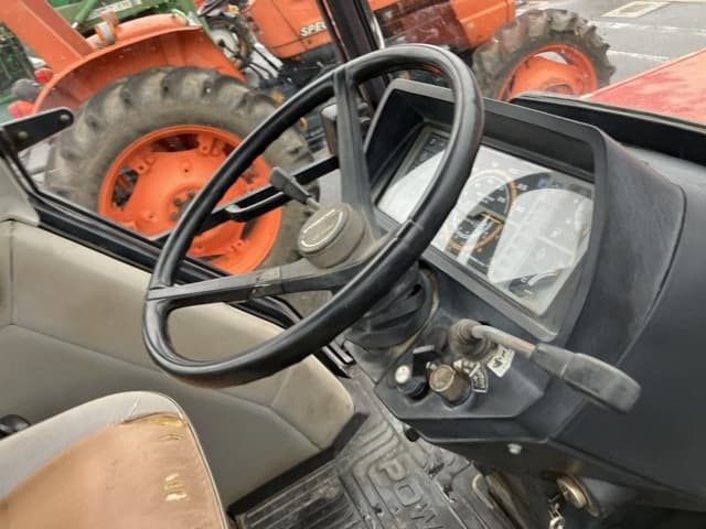 Tractor — Auction (lot 8458-2232)