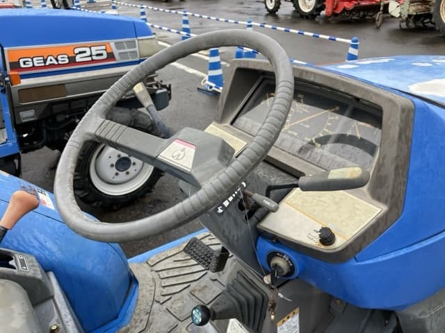 Tractor — Auction (lot 8458-2238)