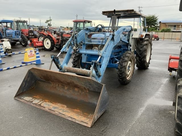 Tractor — Auction (lot 8458-2239)