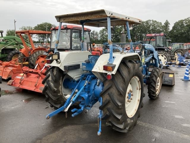 Tractor — Auction (lot 8458-2239)