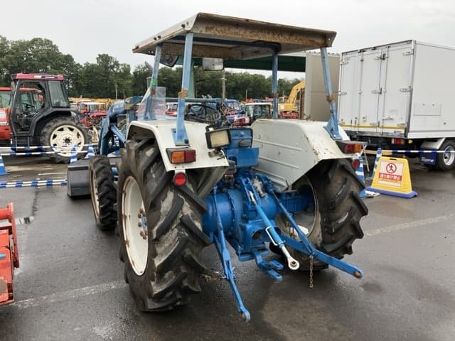 Tractor — Auction (lot 8458-2239)