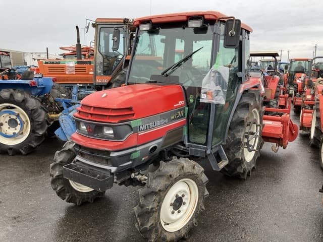 Tractor — Auction (lot 8458-2240)