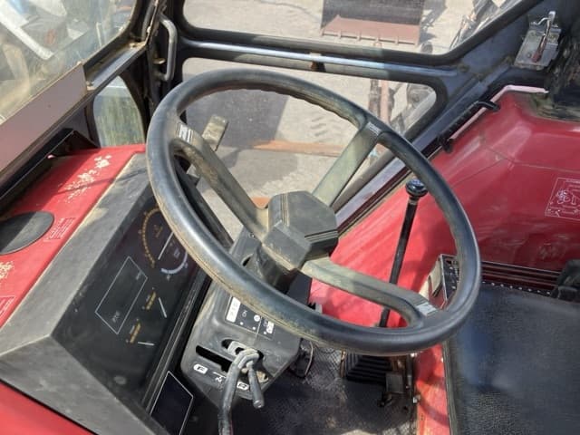 Tractor — Auction (lot 8458-2245)
