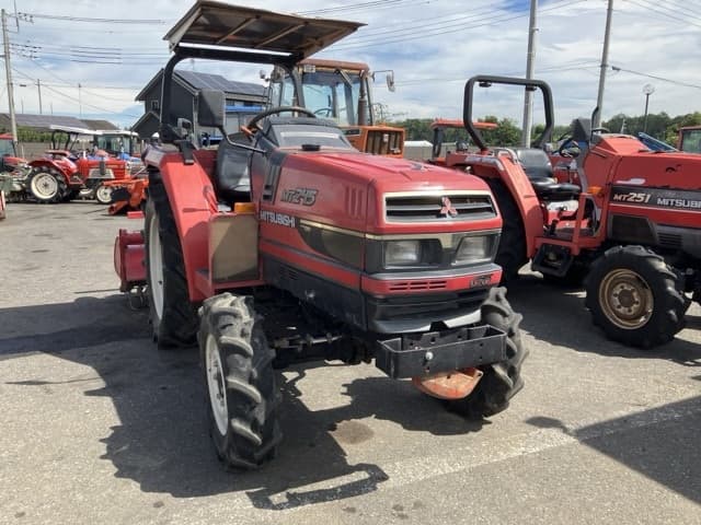 Tractor — Auction (lot 8458-2249)