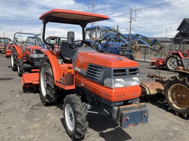 Tractor — Auction (lot 8458-2258)