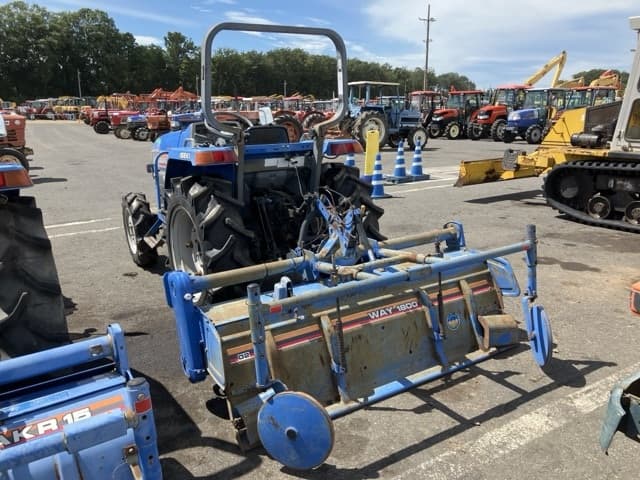 Tractor — Auction (lot 8458-2260)