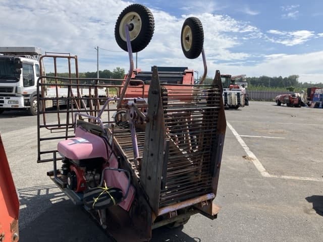 HARVESTER — Auction (lot 8458-2261)