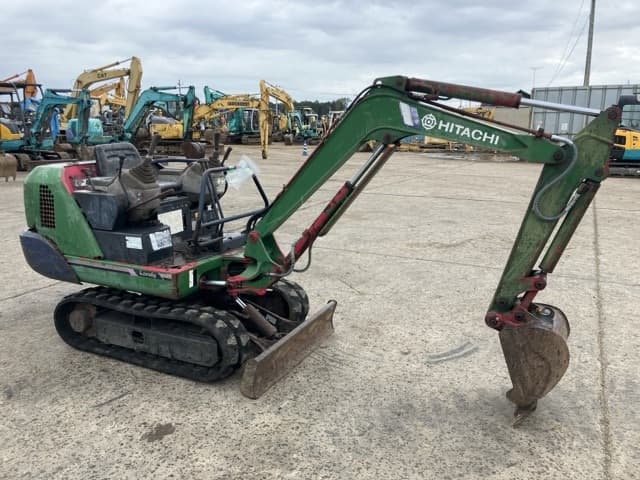 MINI EXCAVATOR — Auction (lot 8458-227)