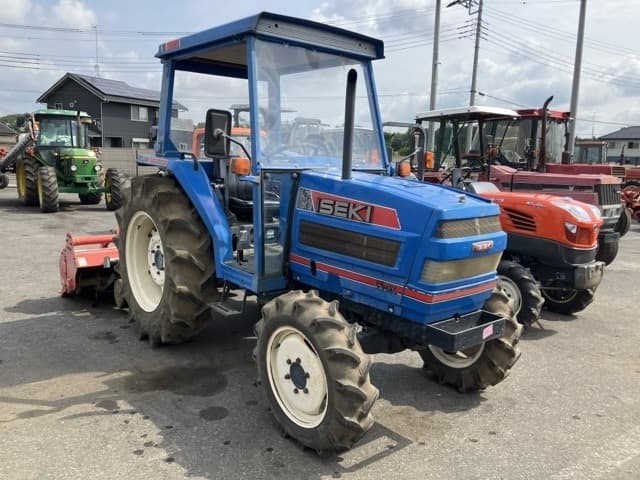 Tractor — Auction (lot 8458-2271)