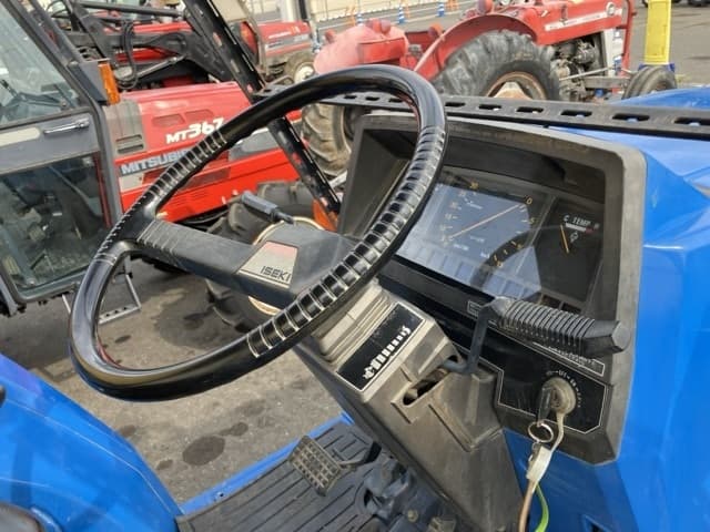 Tractor — Auction (lot 8458-2273)