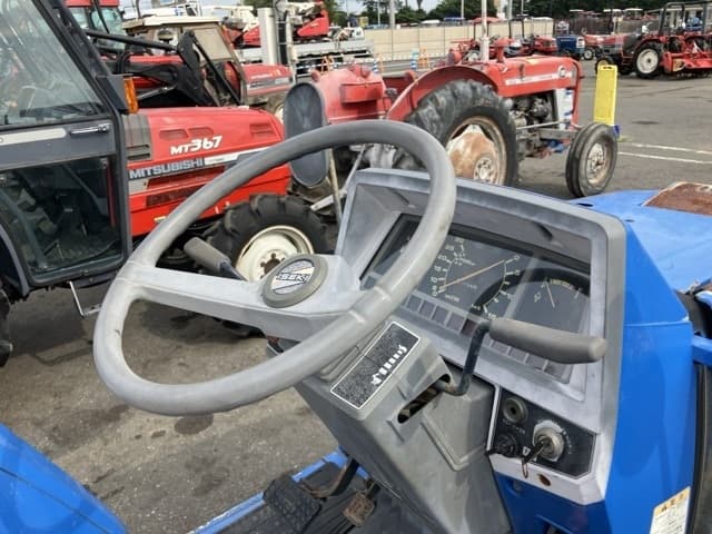 Tractor — Auction (lot 8458-2274)