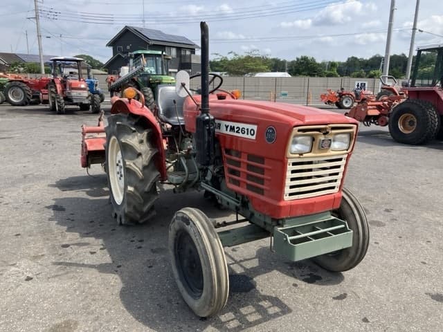 Tractor — Auction (lot 8458-2279)