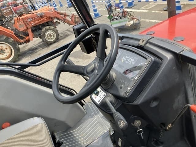 Tractor — Auction (lot 8458-2284)