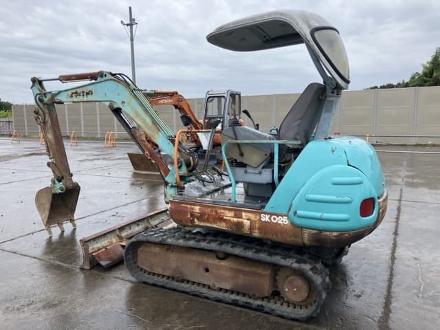 MINI EXCAVATOR — Auction (lot 8458-230)