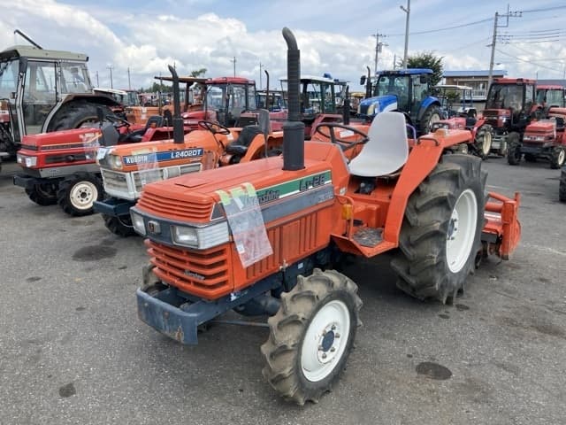 Tractor — Auction (lot 8458-2303)