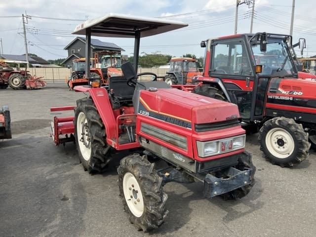Tractor — Auction (lot 8458-2304)