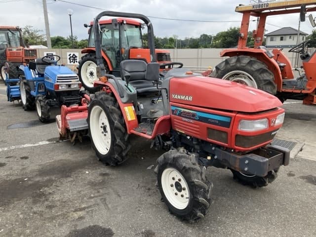 Tractor — Auction (lot 8458-2306)