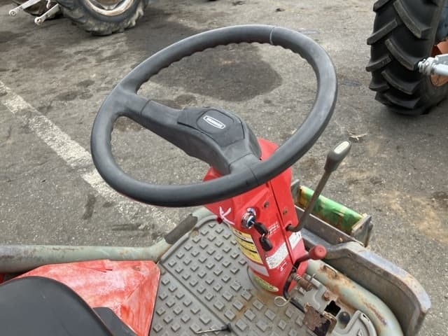Tractor — Auction (lot 8458-2311)