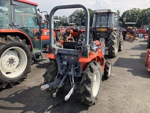 Tractor — Auction (lot 8458-2312)