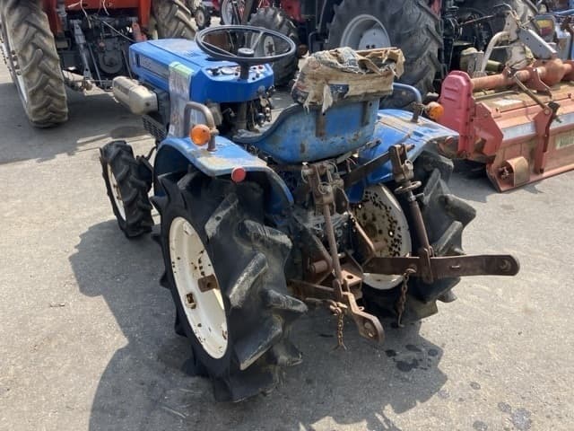 Tractor — Auction (lot 8458-2315)