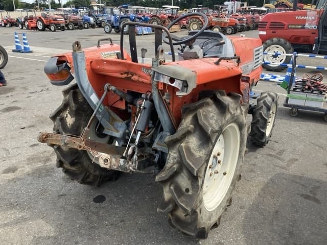 Tractor — Auction (lot 8458-2318)