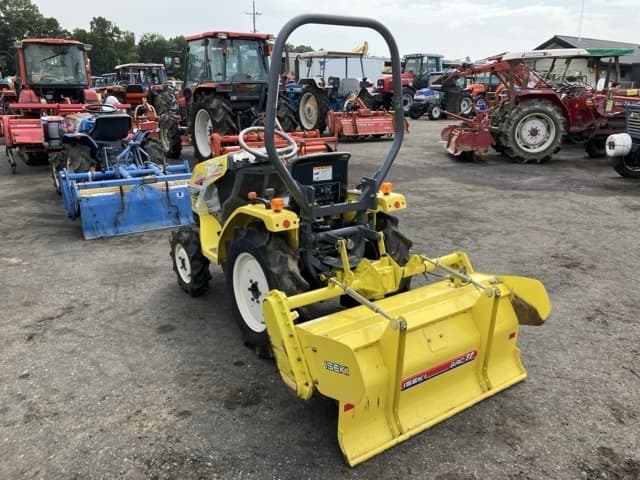 Tractor — Auction (lot 8458-2319)