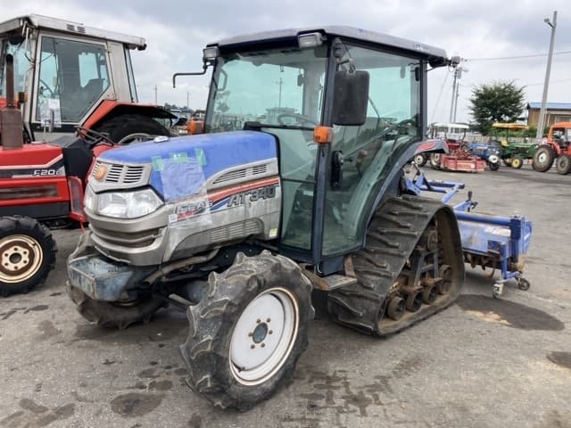 Tractor — Auction (lot 8458-2320)
