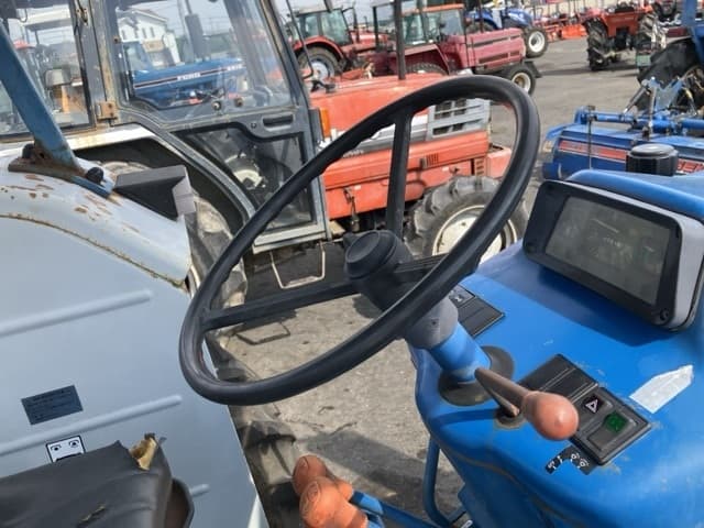 Tractor — Auction (lot 8458-2328)