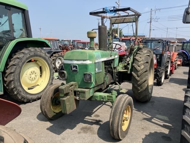Tractor — Auction (lot 8458-2330)