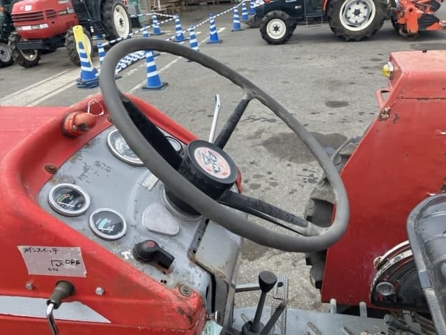 Tractor — Auction (lot 8458-2337)