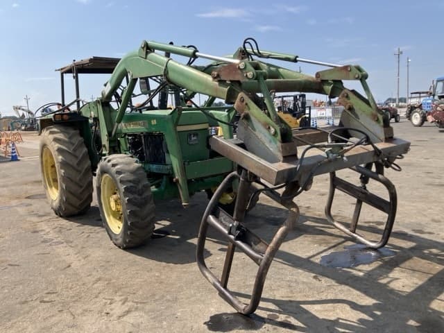 Tractor — Auction (lot 8458-2340)