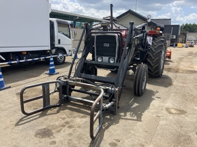 Tractor — Auction (lot 8458-2346)
