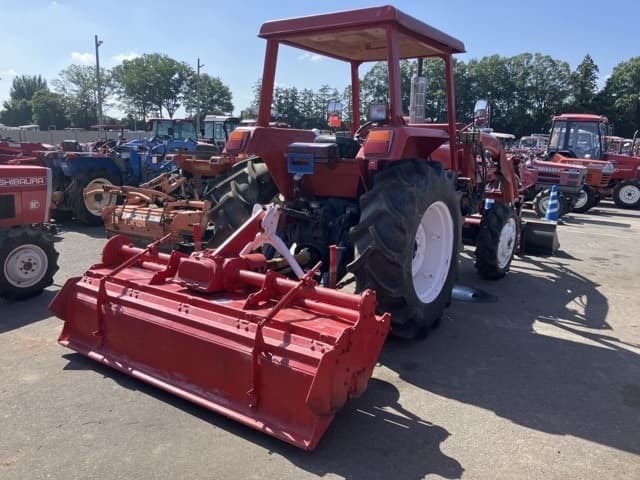 Tractor — Auction (lot 8458-2351)
