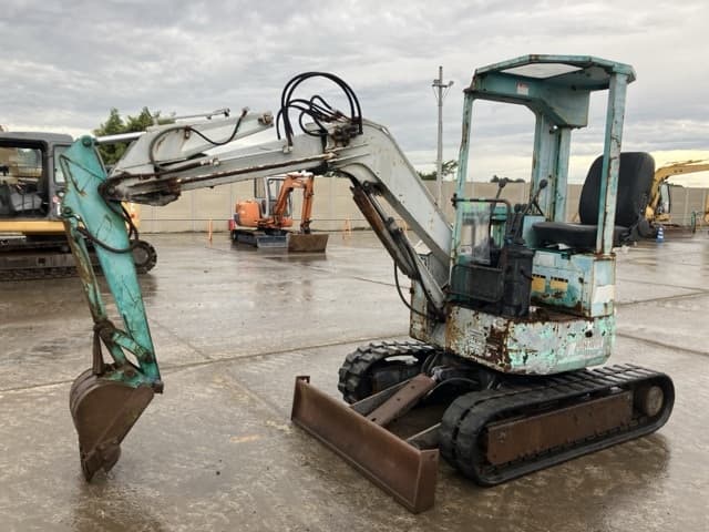 MINI EXCAVATOR — Auction (lot 8458-236)