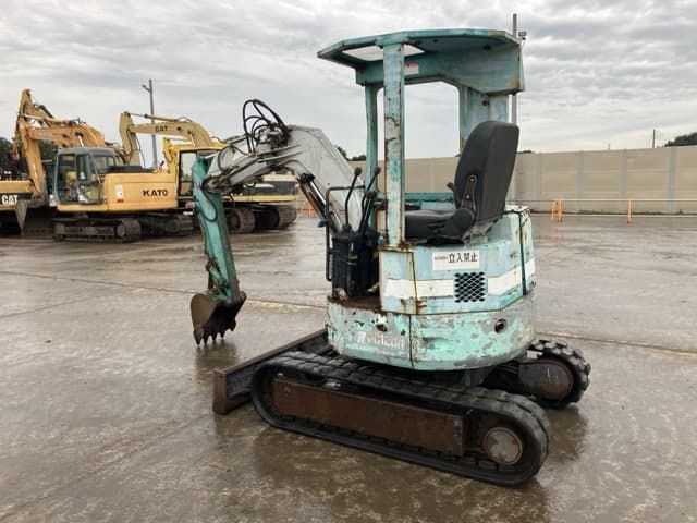 MINI EXCAVATOR — Auction (lot 8458-236)