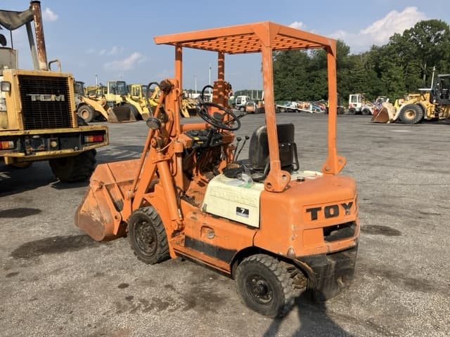 SHOVEL LOADER — Auction (lot 8458-237)