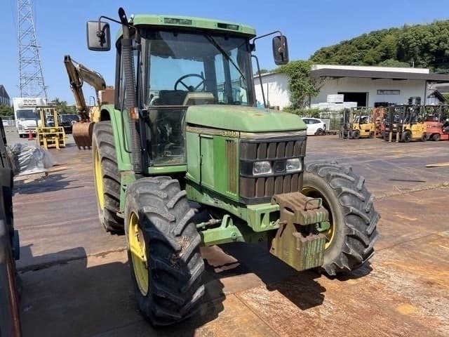 Tractor — Auction (lot 8458-23801)