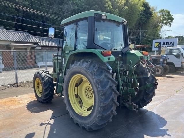 Tractor — Auction (lot 8458-23801)